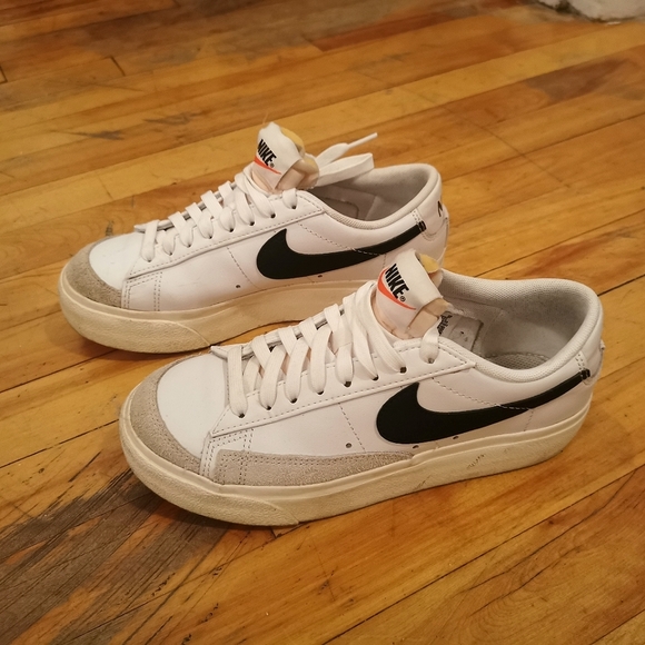 ⭐ Nike Blazer Low Platform Sneakers ⭐ - Picture 2 of 5